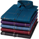 [PAGUE 3 LEVE 5] Camisa Manga Longa Casual European em Seda Gelo e Poliéster + BRINDES: Cinto, Carteira e Relógio